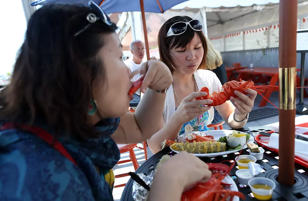 10 Iconic Maine Foods Everyone Should Try [VIDEO]