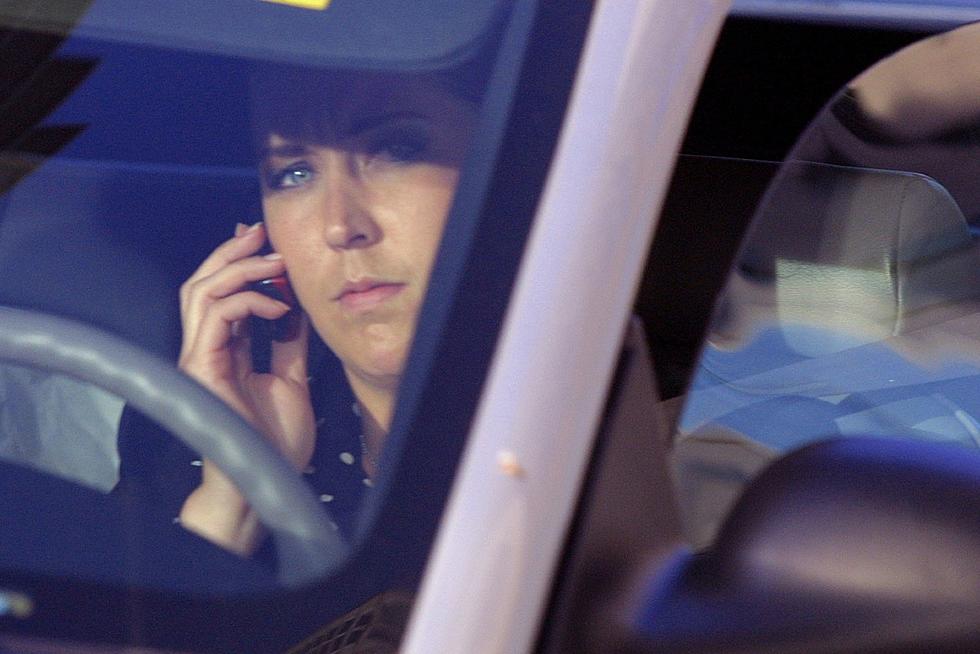 [POLL] Are Maine Drivers Still Using Their Phones While Driving?