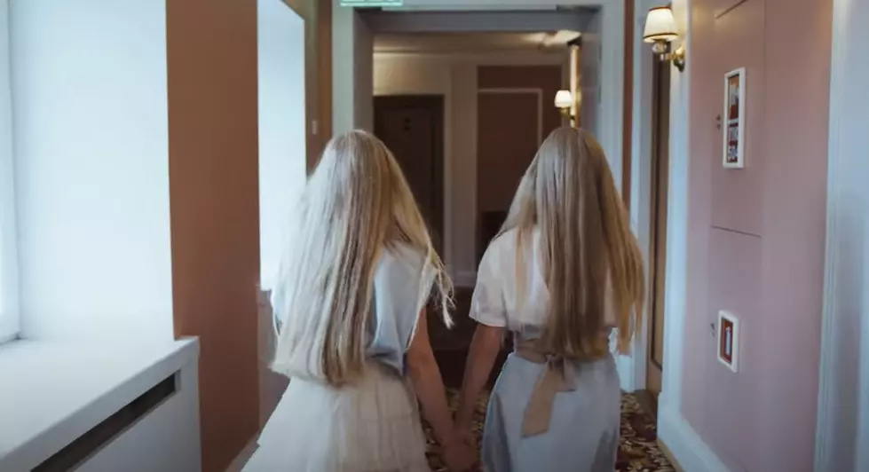 A Video Pays Tribute To The Hotel Lobby Twins From ‘The Shining’