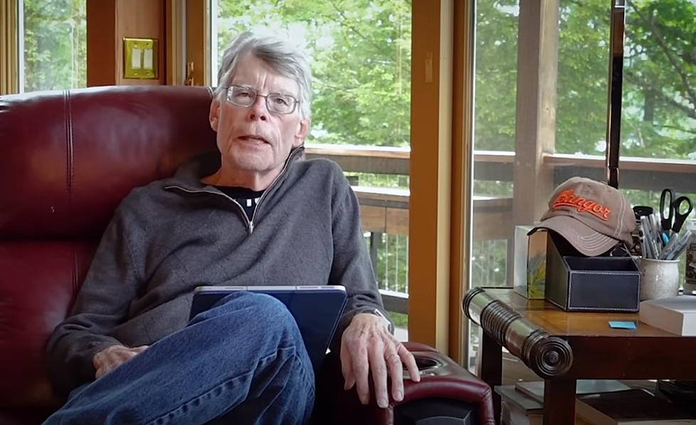 Watch Stephen King Read from His New Book ‘Holly’
