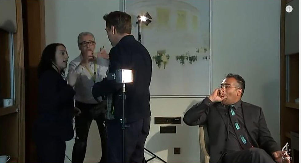 Robert Downey Jr Walks Out on Interview [VIDEO] OPINION