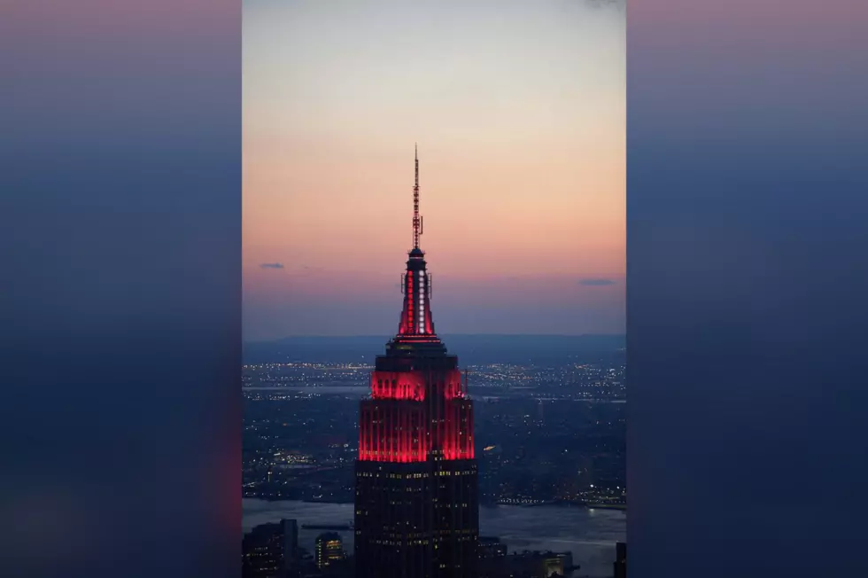 Empire State Building Honors Emergency Workers
