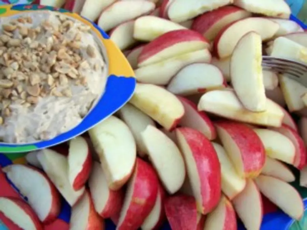 Wow Friends with a 5 Minute Apple Party Dip