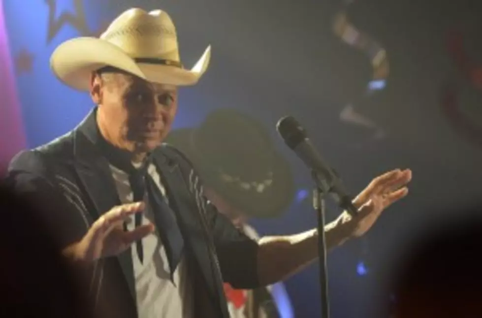 Neal McCoy Reacts to His Longtime Friend&#8217;s Death