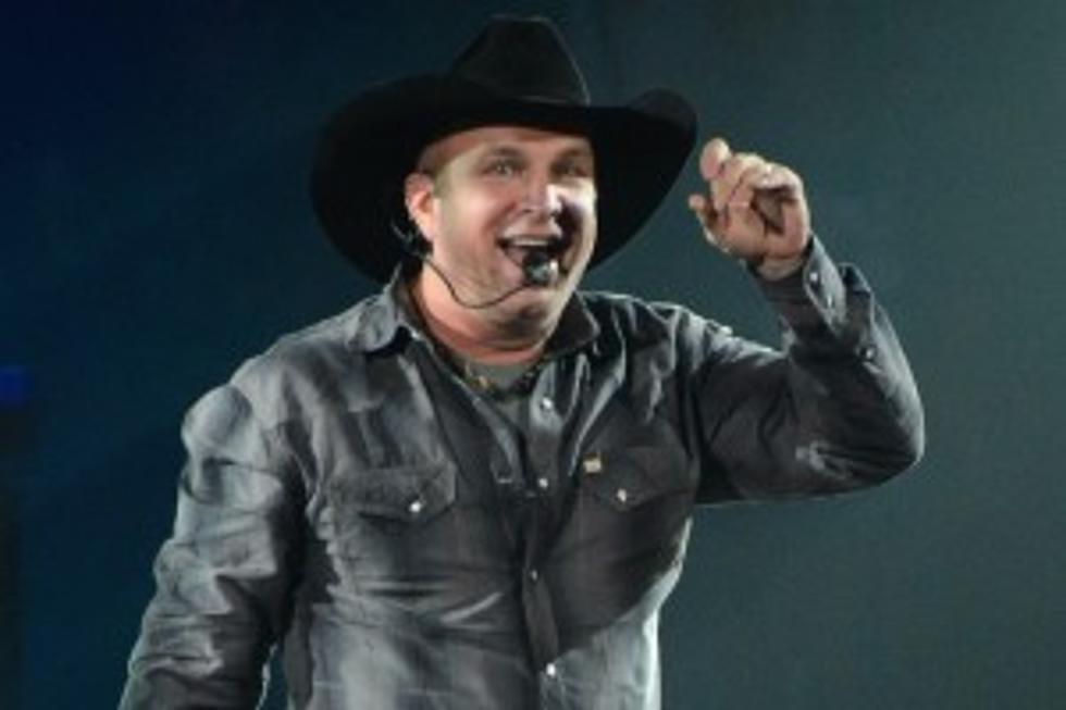 Garth Brooks Has a Mother’s Day Surprise for Your Mom