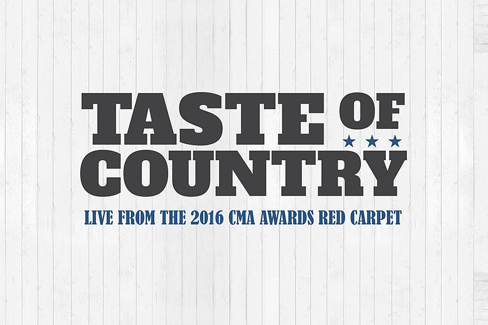 Streaming LIVE from the CMA Red Carpet