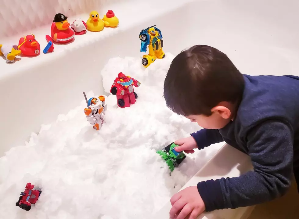Bring Winter Inside to Your Kids With Bathtub Snow Playtime