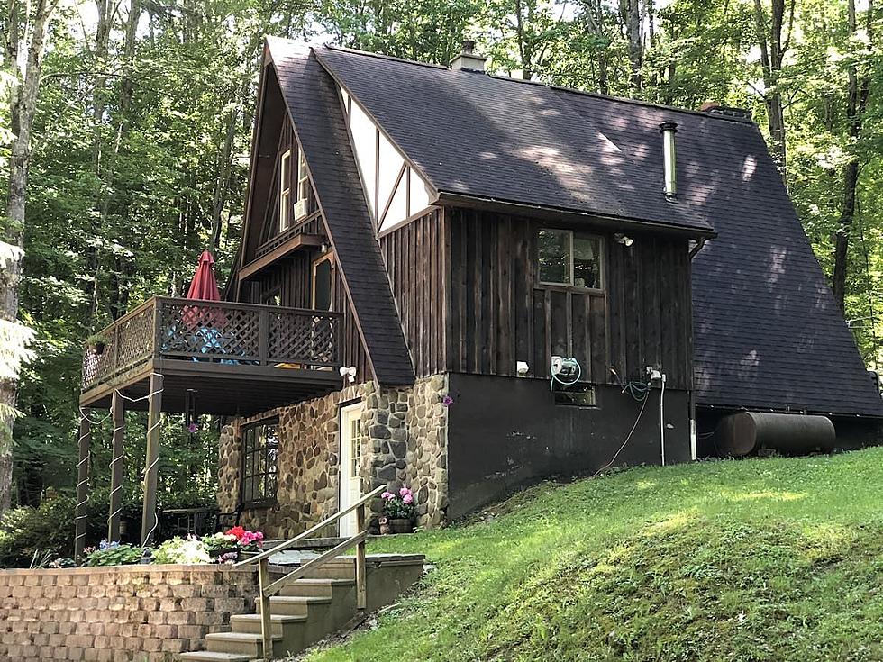 Snuggle Up in This Cozy Chic Airbnb Cabin in Binghamton