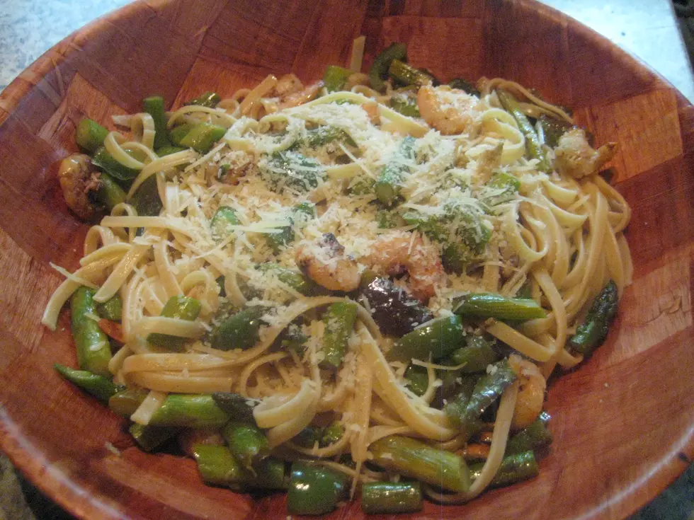 Roasted Garlic Grilled Shrimp & Asparagus Pasta [SPONSORED]