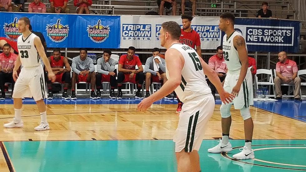 Bearcats Win in Cancun Challenge