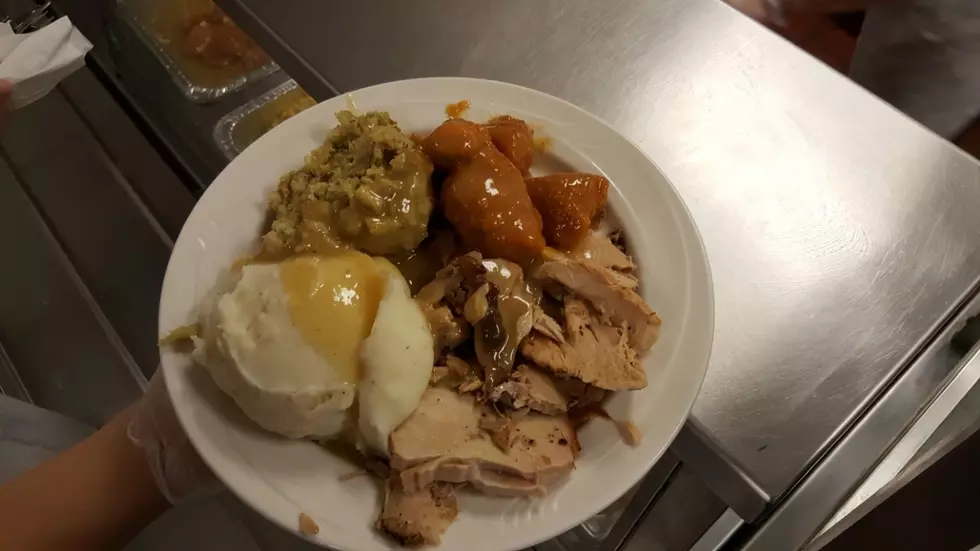 Binghamton High Serves Community Thanksgiving Dinner