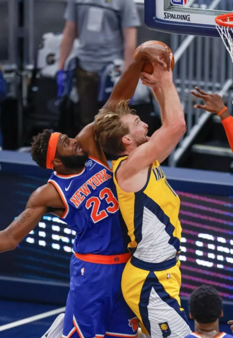 Doug&#8217;s Sports Rap: Knicks Fall In Opener