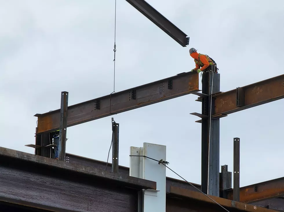 WATCH: How Construction Crews Assemble the New Wilson Hospital