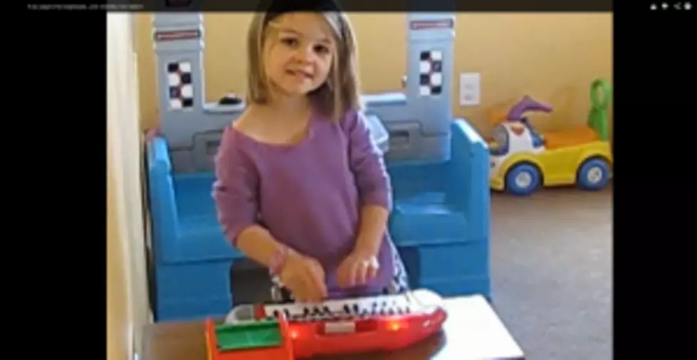 Kama&#8217;s Daughter Playing the Keyboard, Cutest Video Ever!! [Video]