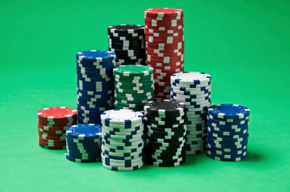 Man Tries To Flush $2.7M in Counterfeit Poker Chips Down Toilet