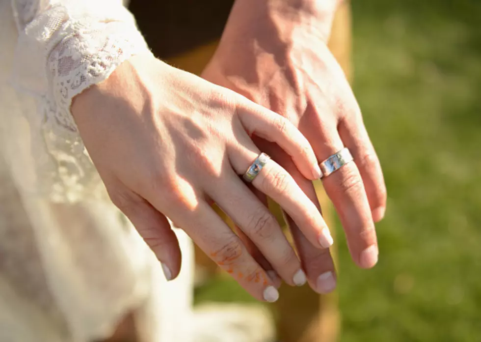 Colorado Couple Elopes at Grays Peak Summit, Hikes Down in Wedding Attire [PICS]
