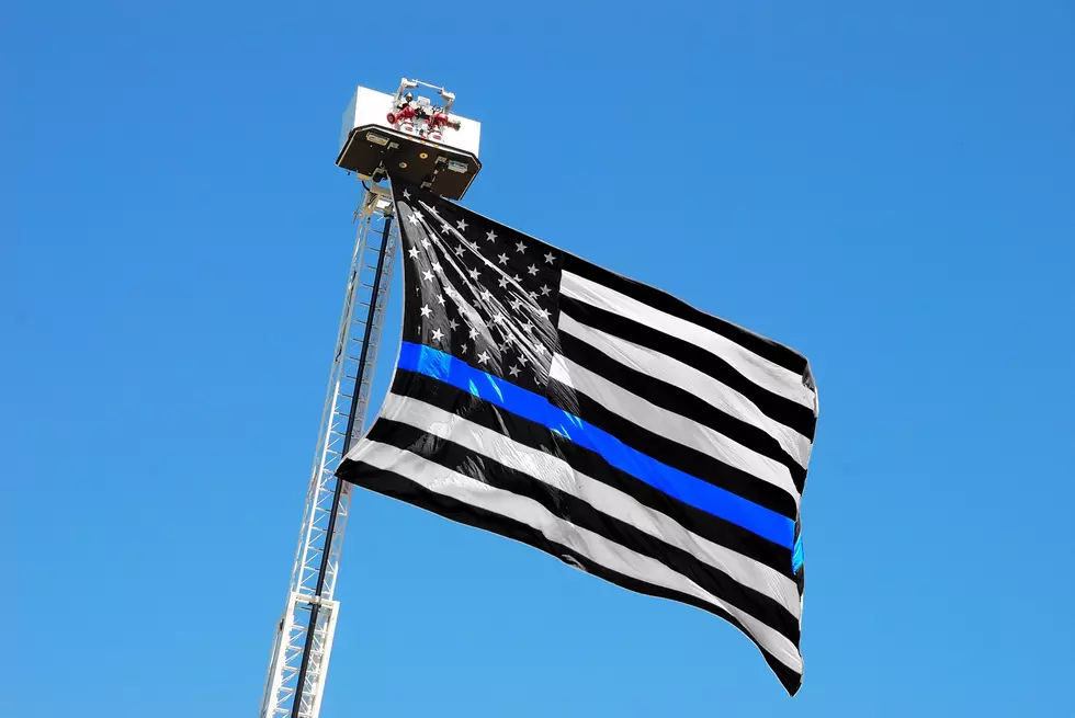 Colorado HOA Bans Police Officer From Displaying “Thin Blue Line” Flag