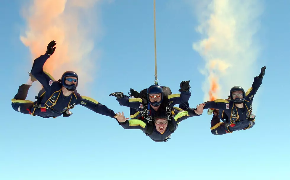 Another Reason to Hate Sky Diving [VIDEO]