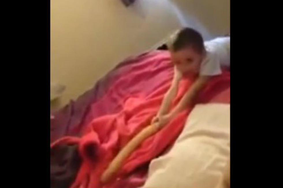 Kid Finds Mom’s Sex Toy [VIDEO]