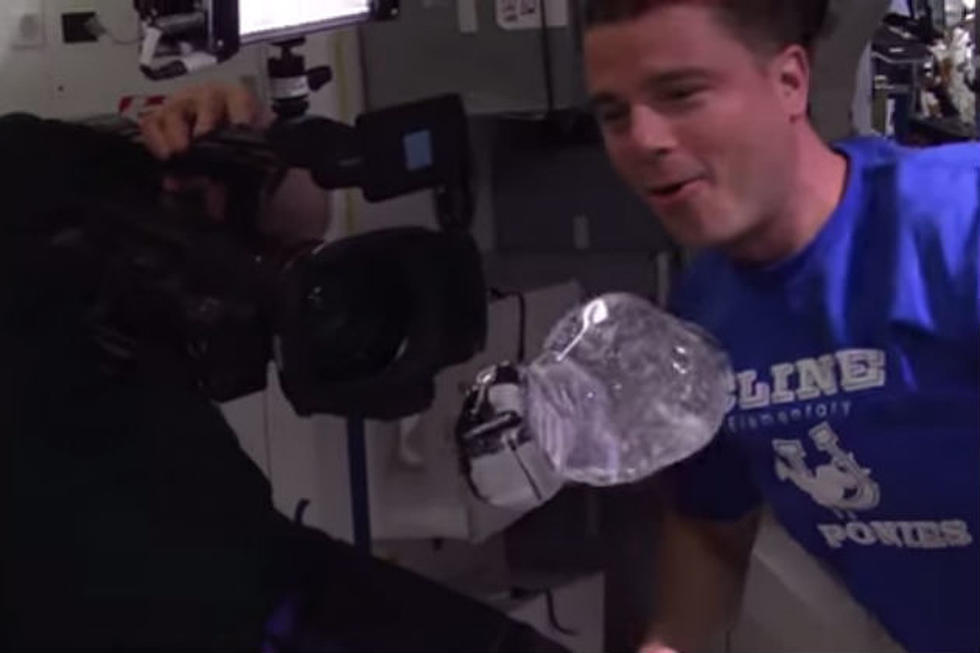 Space Station Astronauts Place GoPro Inside Floating Water Bubble [VIDEO]