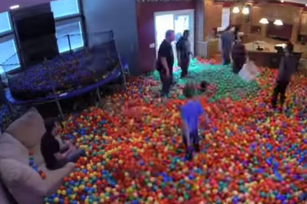 Guy Pranks His Wife, Turns House Into Huge Ball Pit [VIDEO]
