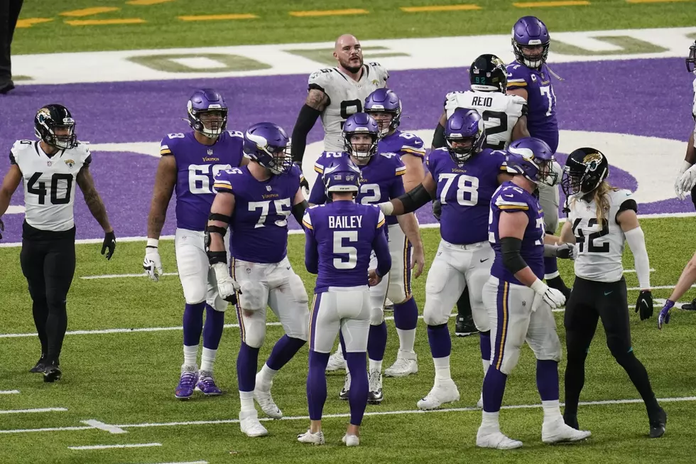 Vikings Stay In The Hunt For The Playoffs.