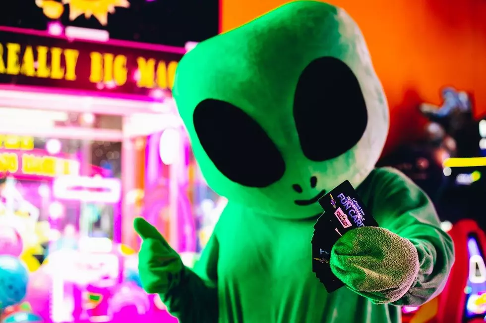 Space Aliens Grill & Bar Has An Out-Of-This-World Deal For You