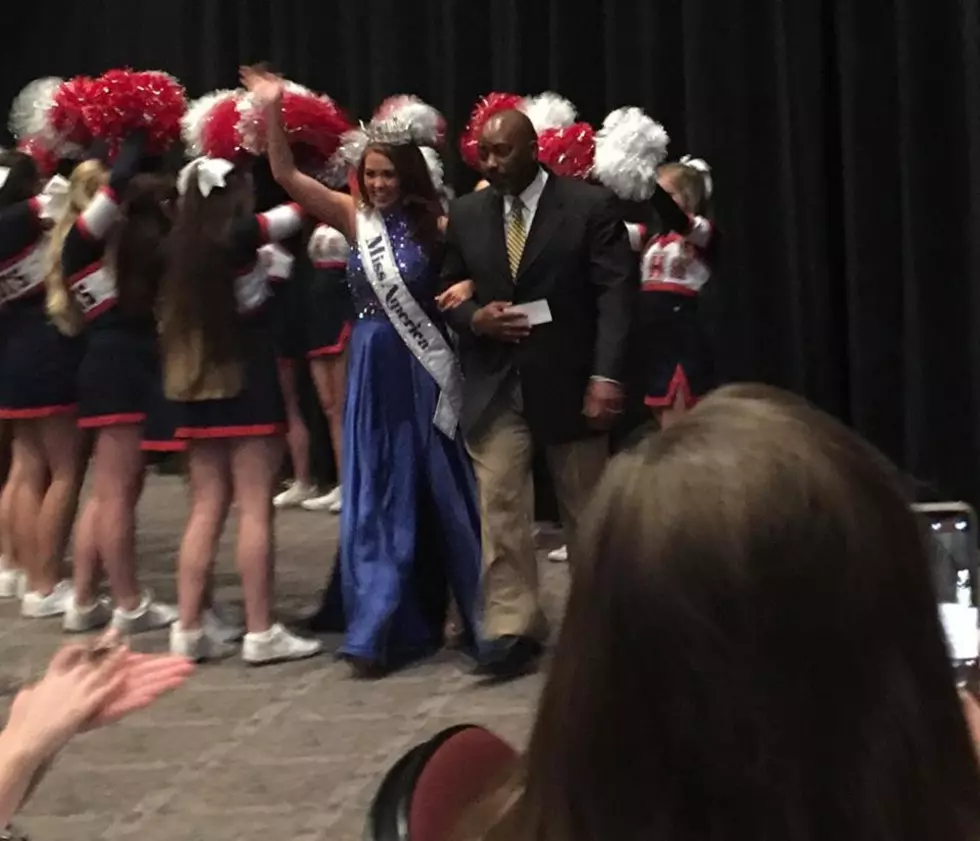 Miss America Cara Mund Enjoyed a Welcoming Homecoming Party