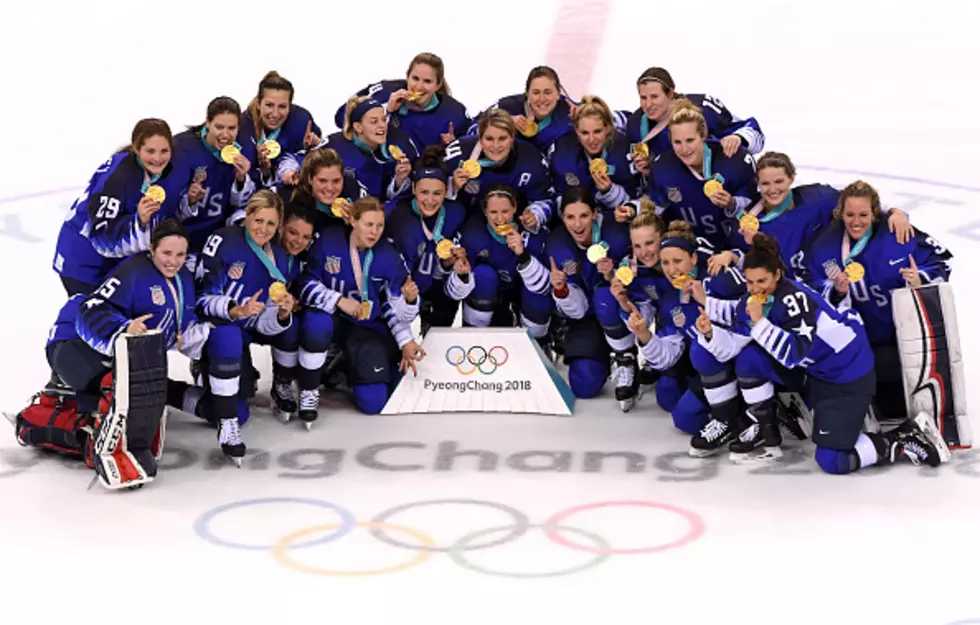 Lamoureux Twins Lead USA Women’s Hockey to Gold Medal Win