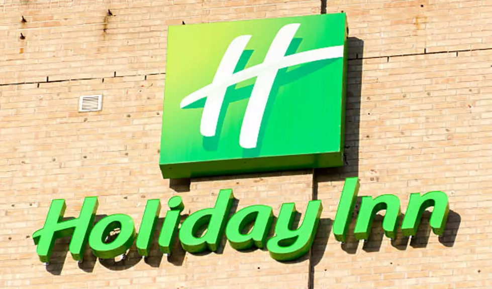 Win the ‘HOT Holiday Inn Staycation’ through the HOT 97.5 App