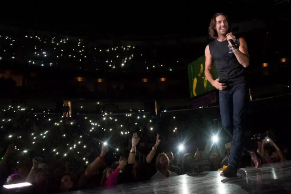 Relive Some of the Best Moments from Jake Owen&#8217;s Bismarck Concert [VIDEO]