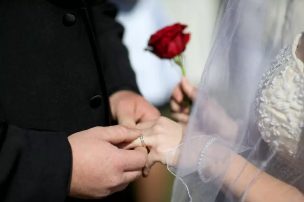 ND Bill Would Allow Middle Name Options on Marriage Licenses