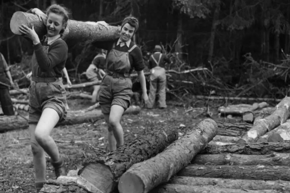 Women Compete in Lumberjack Competitions