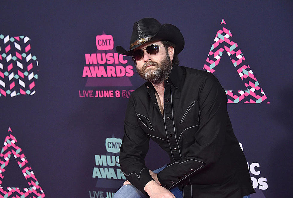 Country Music's Raunchiest Bad Boy Is Coming To Bismarck 