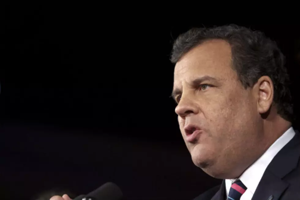 Christie Fires Aide, Apologizes for Traffic Flap