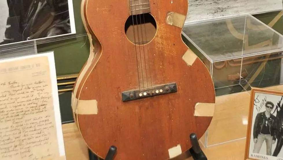 Epic Moment in History &#8211; Elvis Gets His First Guitar 68 Years Ago Today