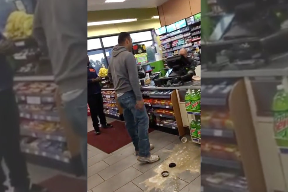 Food Fight in Aurora Convenience Store (VIDEO)