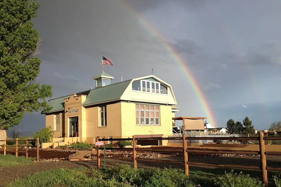 Delta, Colorado Airbnb Offers A Stay In A 1916 Columbine Schoolhouse