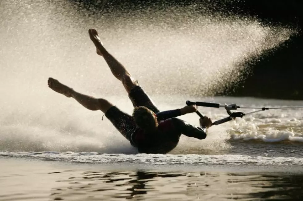 Insane Barefoot Water-Skiing Tricks [VIDEO]