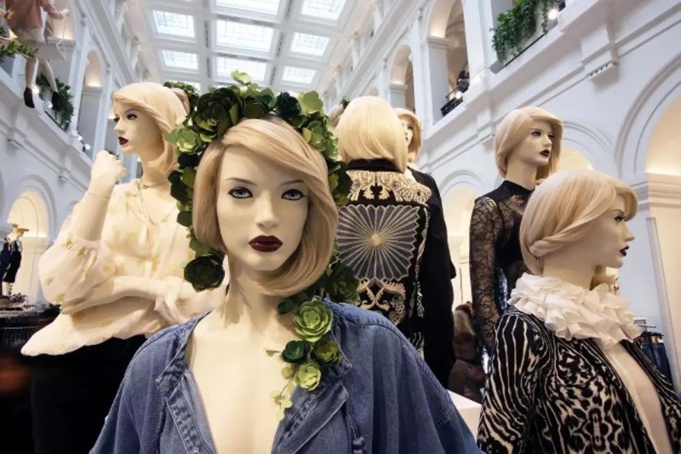 Human Mannequin Prank Ends In a Shockingly Unexpected Way [VIDEO]