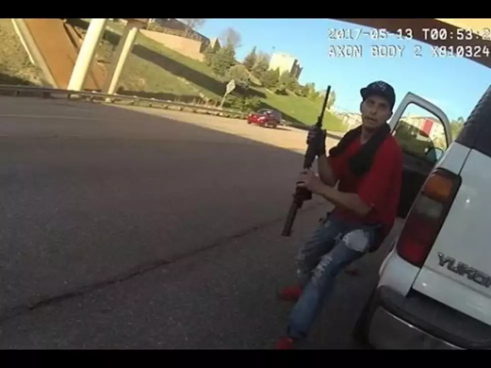 Watch Colorado Policeman Fight Off Man Armed with AR 15