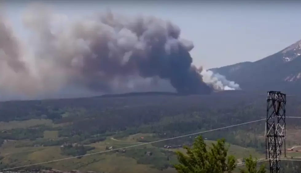 Time Lapse Video Shows Billowing Smoke of Silverthorn Fire