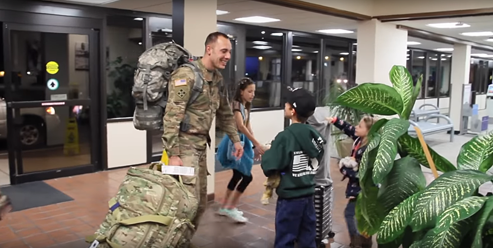 Colorado Soldier Surprises His 4 Kids After Long Deployment