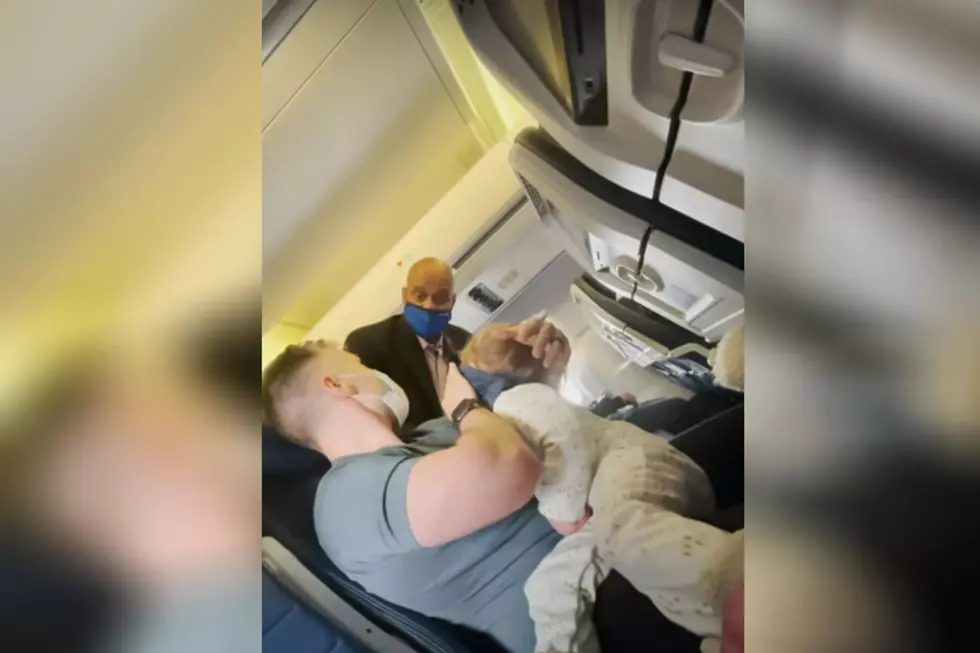 Colorado Family Kicked Off Flight After Toddler Refuses to Wear Mask