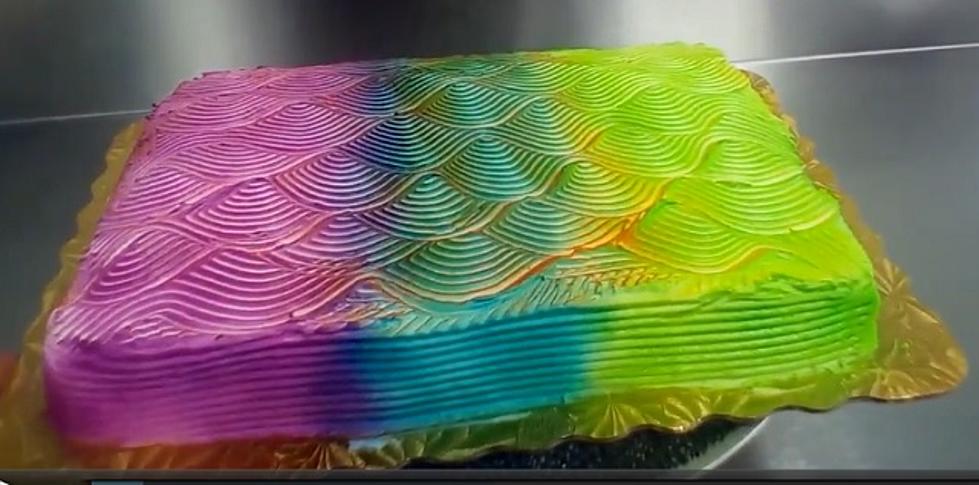Color Changing Cake Is Taking The World By Storm [VIDEO]