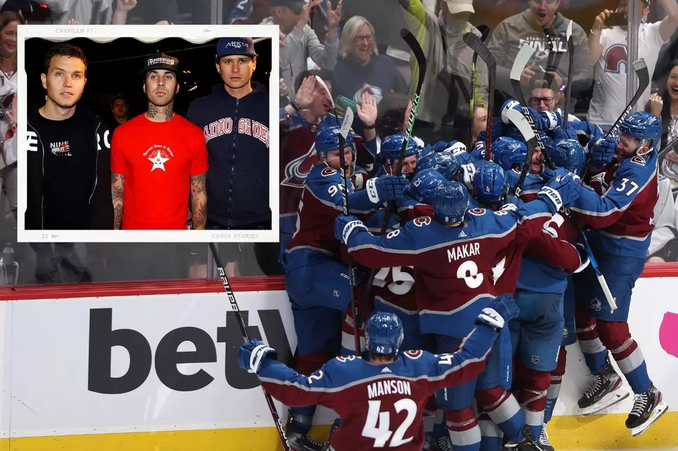 Why Colorado Avalanche Fans Love to Sing This 90s Throwback
