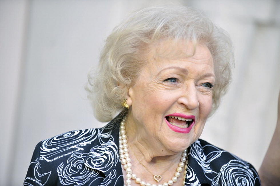 All I Want For Christmas Is a Date With Betty White