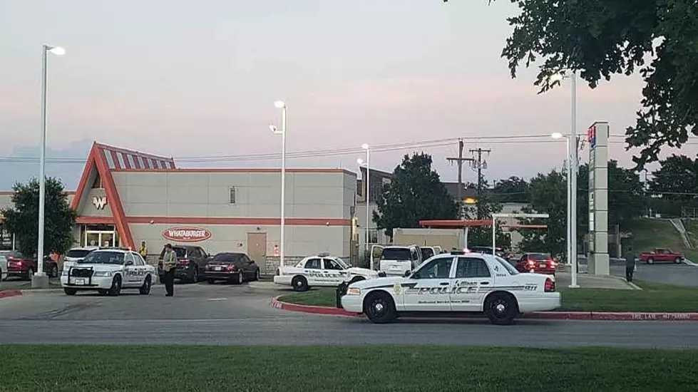 Man shoots himself at Whataburger in Killeen on Trimmier