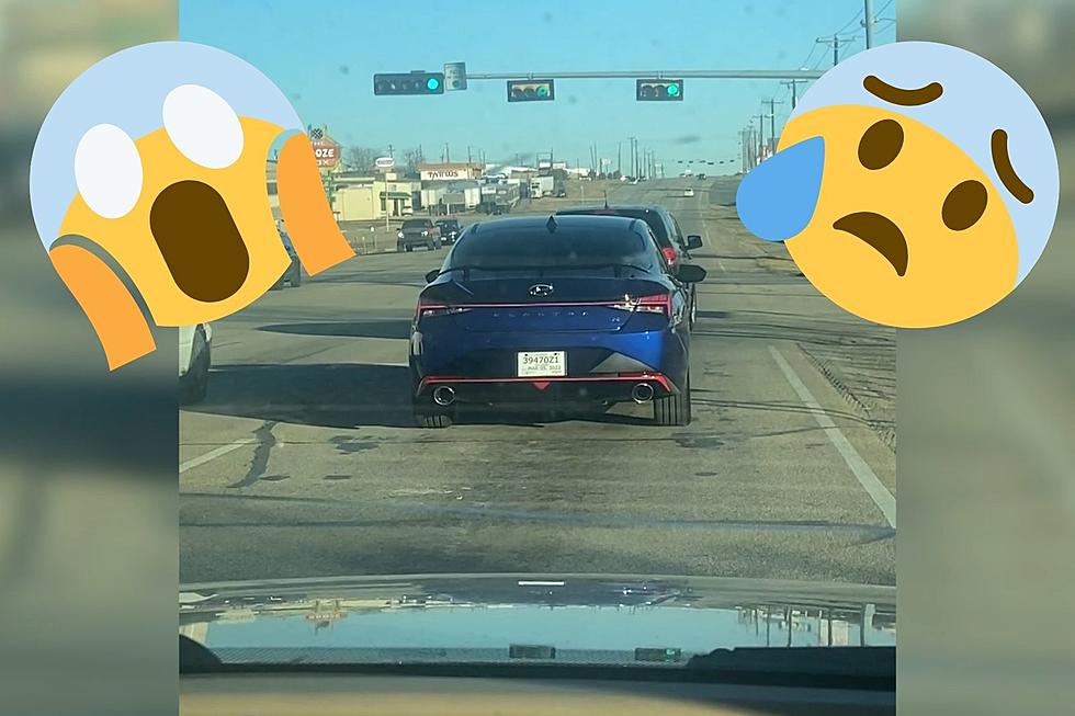 [VIDEO] Have You Passed Under This Weird Traffic Light in Killeen, Texas?