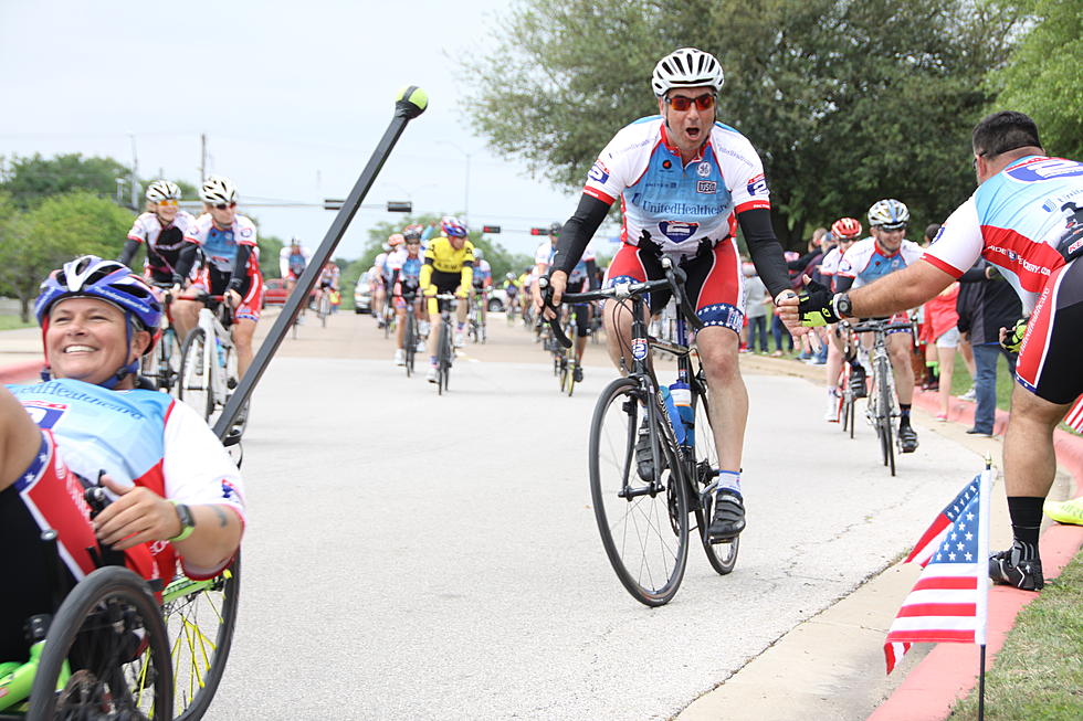 Elementary School in Belton Hosts Lunch For Veterans Riding 400 Miles